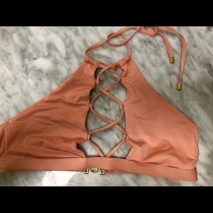 Beach bunny bikini top and bottom incl.